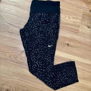 Nike Dri-Fit pattern leggings